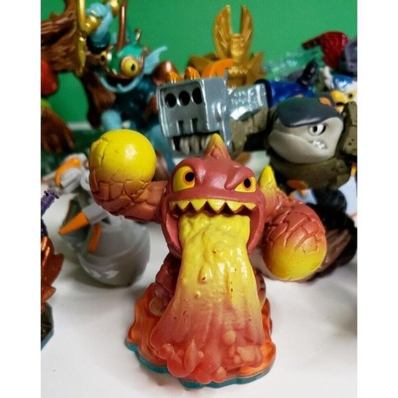 Lot of Skylanders Toys Figurines Spyro and more Activision Figurines - Picture 7 of 16